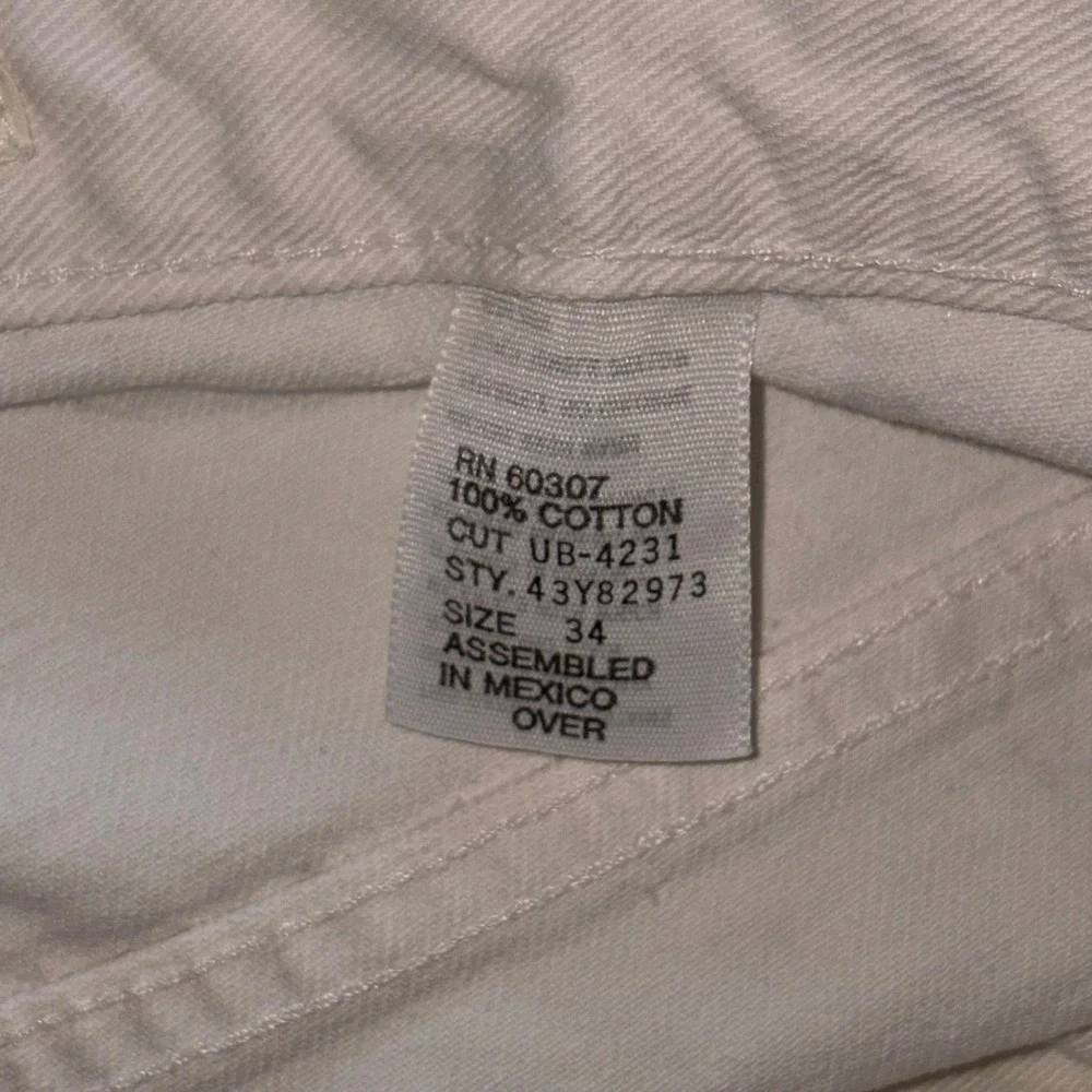 Y2K Unionbay Mens White Denim Shorts Size 34 Cotton Vintage Minor Flaws